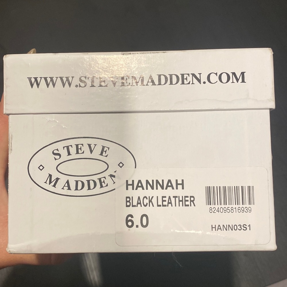 Steve Madden Hannah Black Leather Sandals - Picture 2 of 2